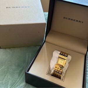 Burberry Gold Signature Plaid Bangle Watch Y2K Vintage